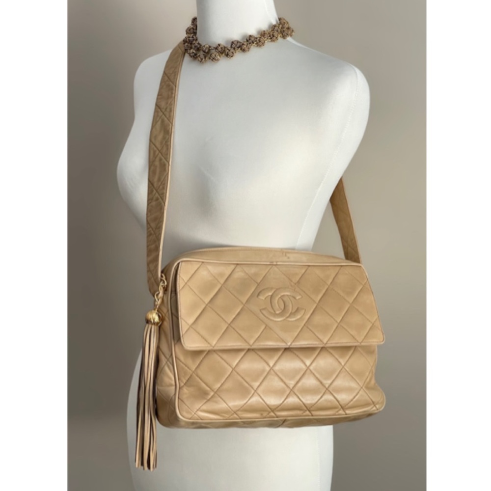 ✨Authentic Vintage CHANEL CC Logo Quilted Lambskin Camera Shoulder Crossbody Bag